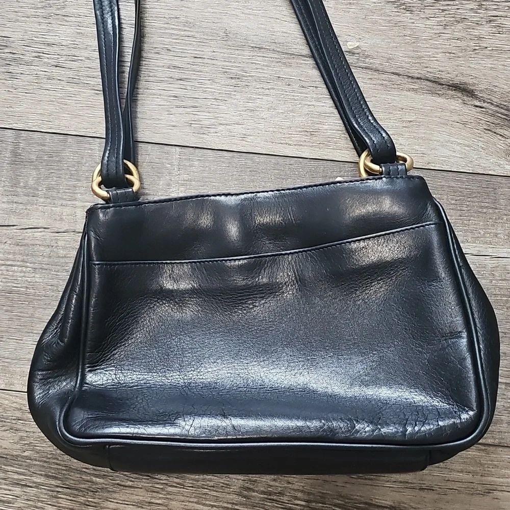 Tignanello Black Leather Shoulder Handbag Purse Gold Hardware Double Zippers